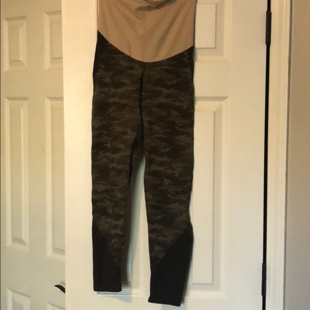 Motherhood Camo Maternity Leggings